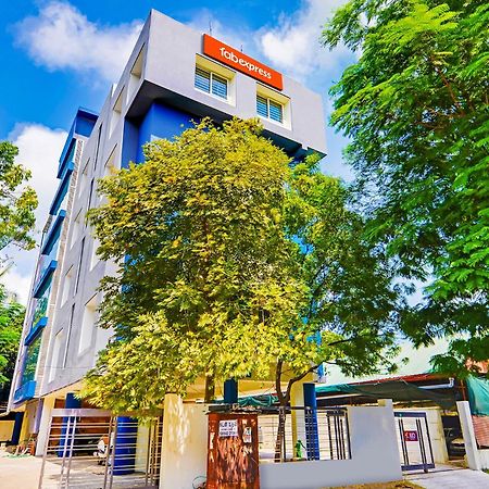 Fabexpress B Zone - Nr Us Consulate Hotel Ченай Екстериор снимка